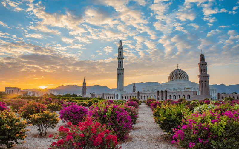 Muscat Oman Grande Moschea Sultano Qaboos agenzia viaggi